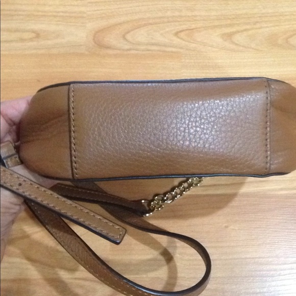 Michael Kors Fulton small crossbody bag - Picture 6 of 6